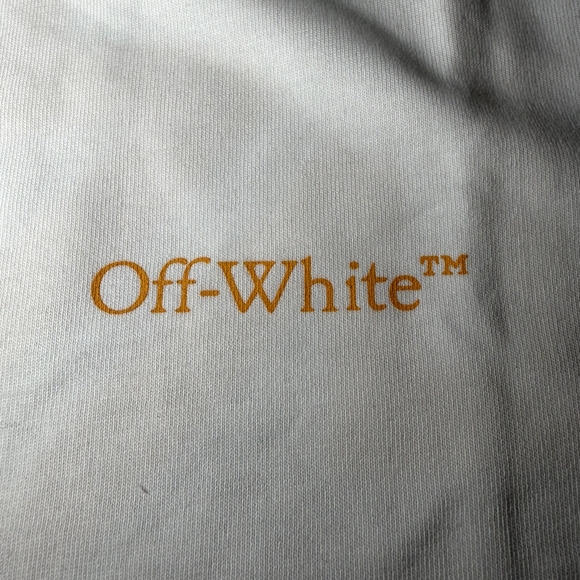 Off-White Cream Short Sleeve Tee - Picture 2 of 3